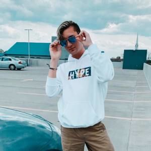 Meet your Posher, Kyle